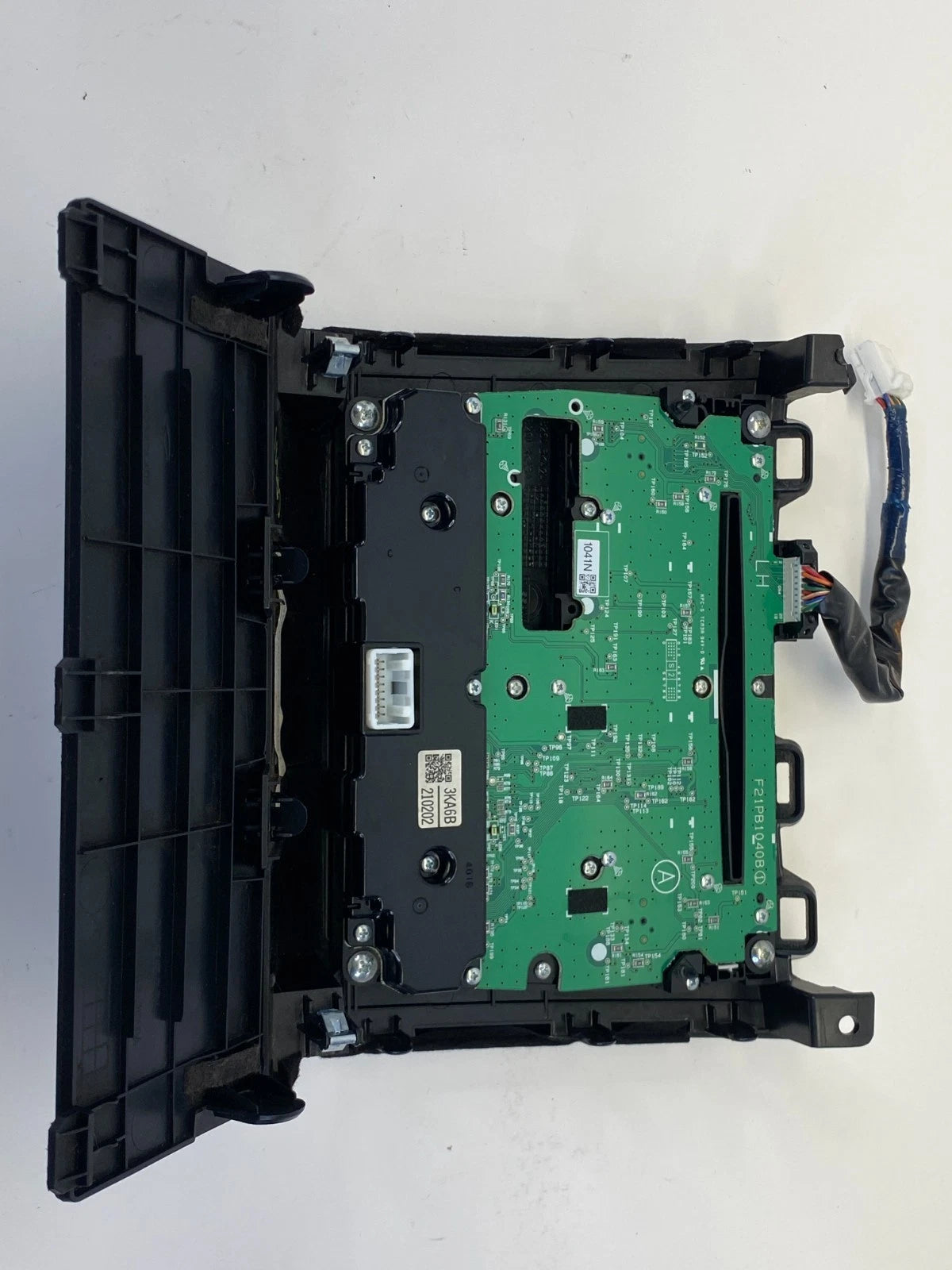2013-2016 NISSAN PATHFINDER RADIO CD CLIMATE CONTROL TRIM BEZEL OEM 68260-3KA6B