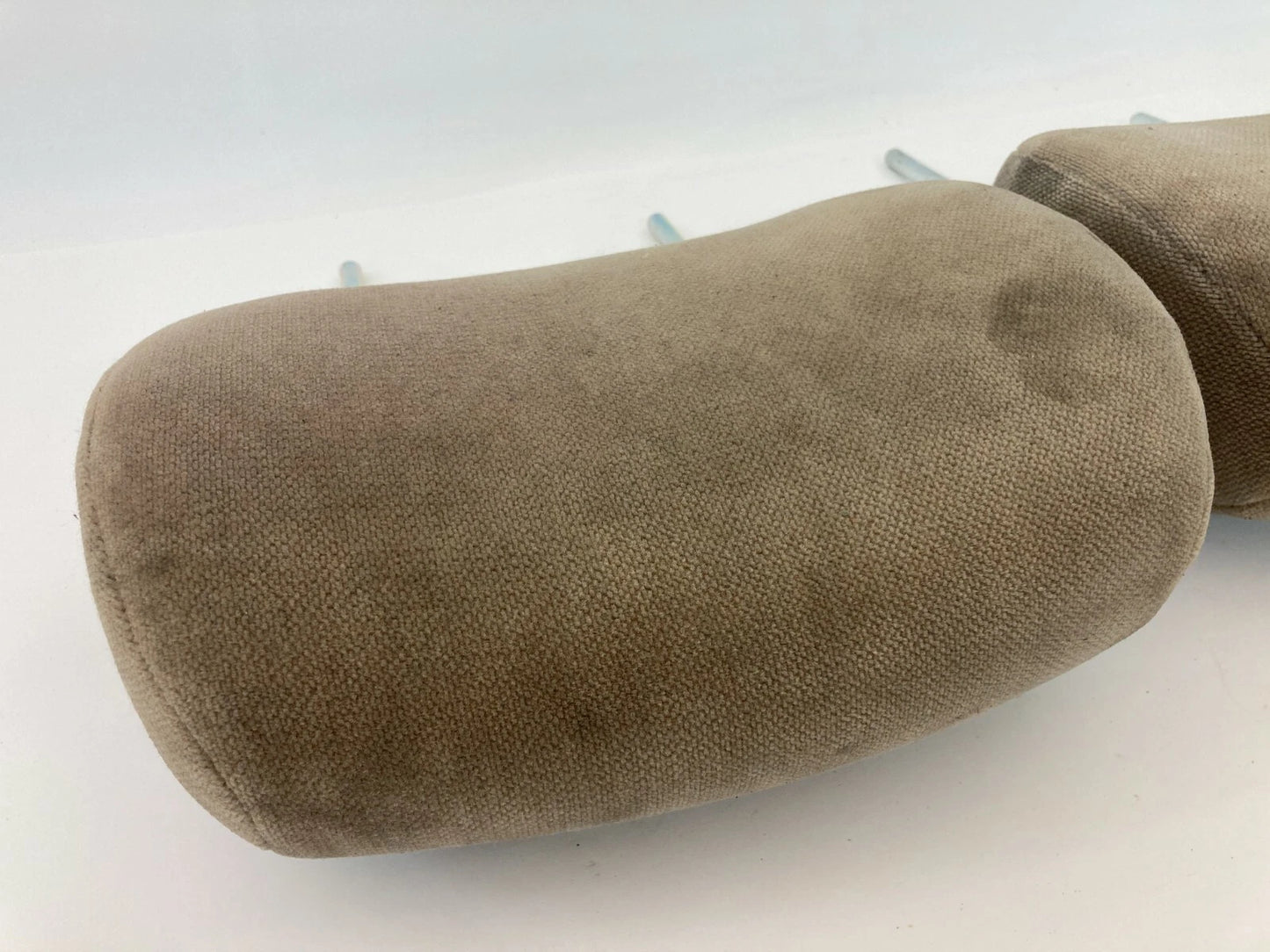 2003-2008 ISUZU ASCENDER FRONT LEFT RIGHT SEAT HEADREST PAIR SET OEM