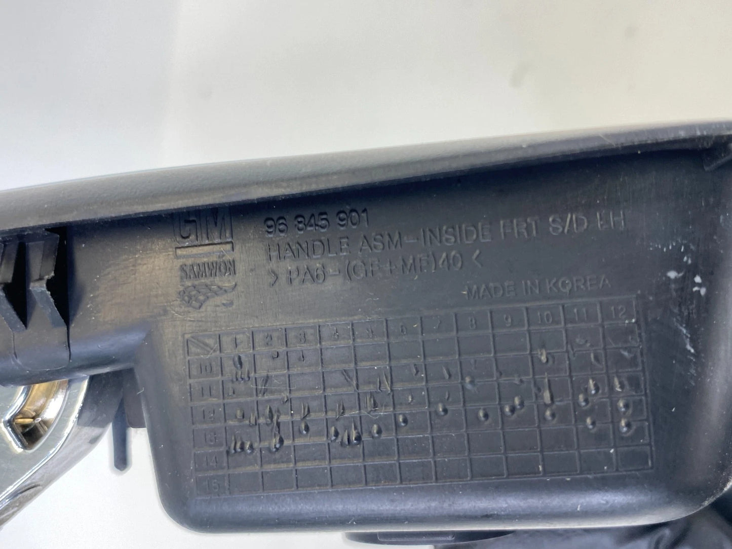 11-16 CHEVROLET CRUZE FRONT LEFT DRIVER SIDE INTERIOR DOOR HANDLE 96845901 OEM