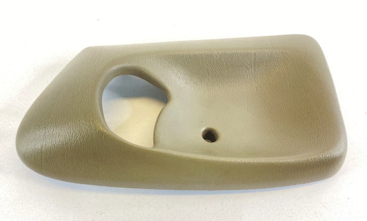 2000-2005 CHEVROLET IMPALA REAR RIGHT INNER DOOR HANDLE BEZEL COVER 10351907 OEM