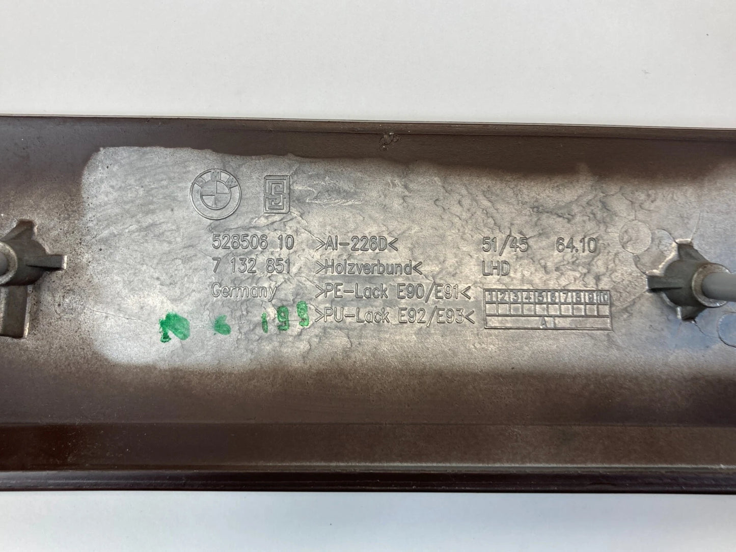 2007 2008 BMW 328I 328XI 2006 325I CENTER DASH TRIM MOLDING BEZEL 52850610 OEM