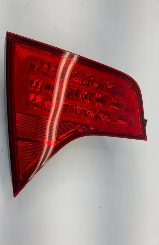 06-11 HONDA CIVIC SEDAN DRIVER SIDE INNER TRUNK TAIL LIGHT LAMP LEFT TAILLIGHT
