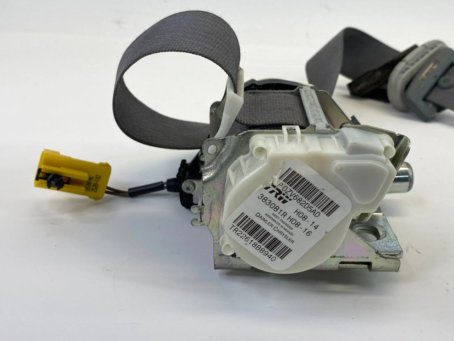 2009 2010 VW VOLKSWAGEN ROUTAN FRONT RIGHT SEAT BELT RETRACTOR P0ZV682D5AD OEM