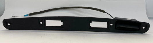 2009 2010 09 10 DODGE JOURNEY REAR TRUNK LID LICENSE LAMP LIGHT MOLDING BEZEL