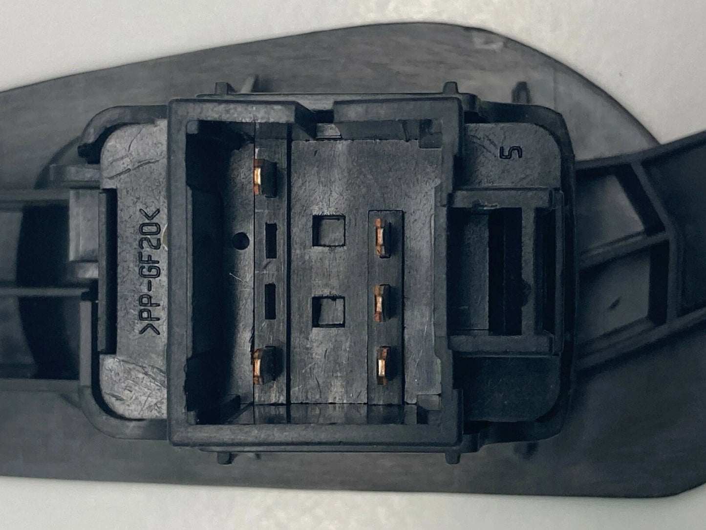 2006 2007 2008 CHEVROLET MALIBU REAR RIGHT BACK SIDE DOOR POWER WINDOW SWITCH