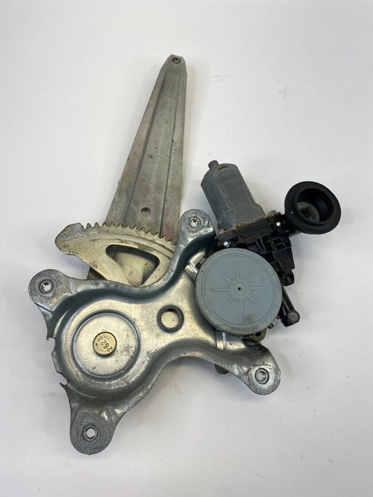09-19 TOYOTA COROLLA REAR RIGHT SIDE DOOR WINDOW MOTOR REGULATOR 85720AE010 OEM