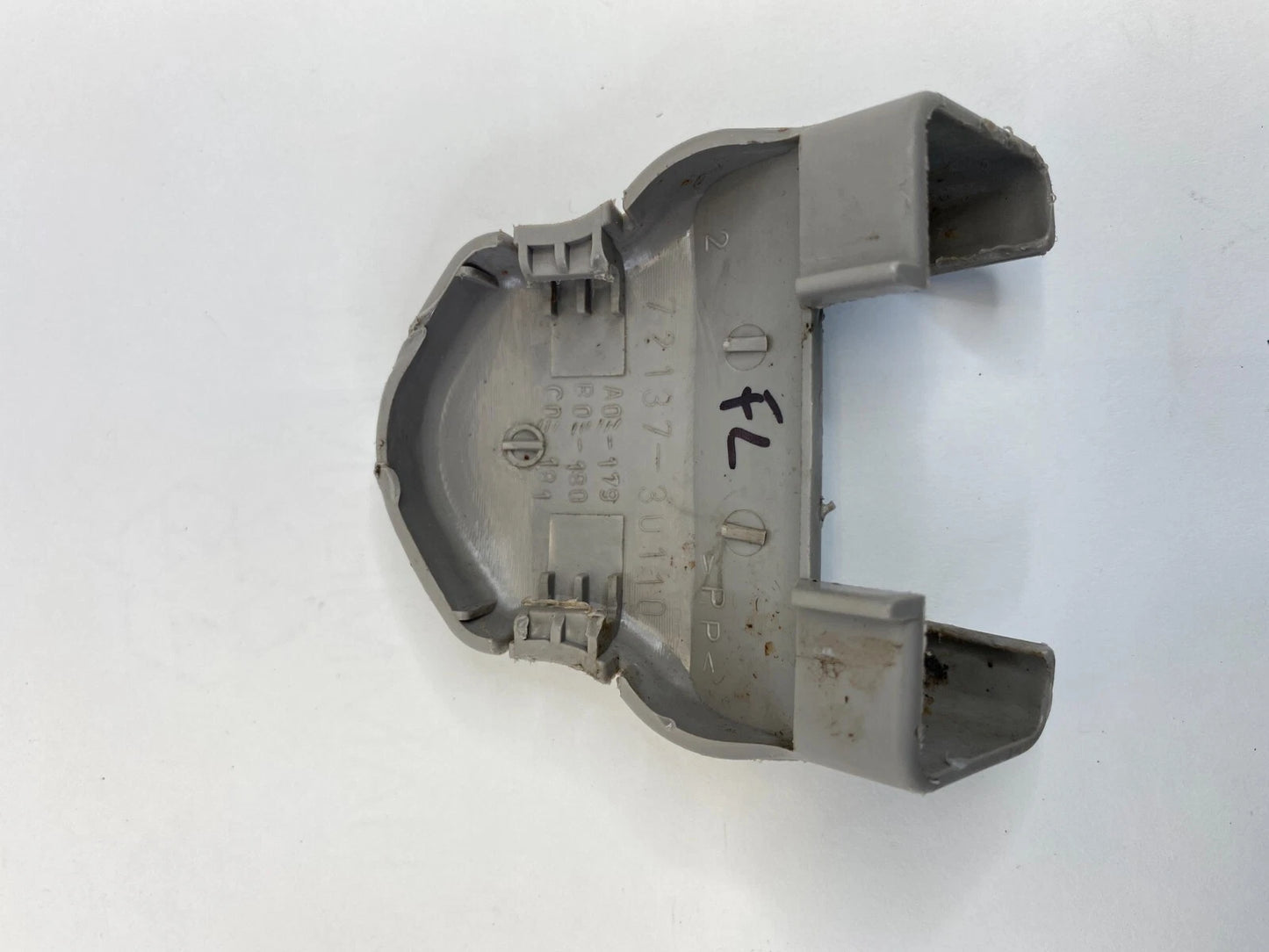 98-05 LEXUS GS300 FRONT LEFT DRIVER SIDE TRACK END CAP COVER TRIM 7213730110 OEM