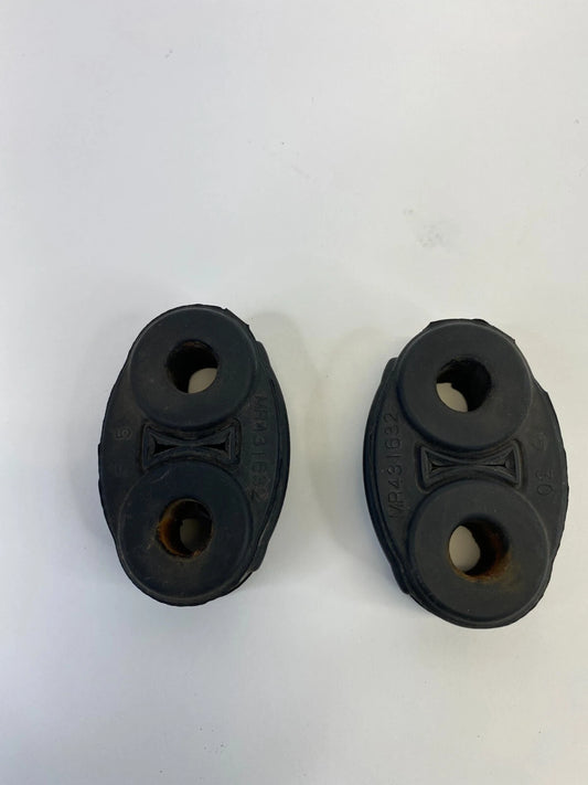 2008-2015 MITSUBISHI LANCER EXHAUST INTER-COOLER HANGER RUBBER MOUNT MR431632
