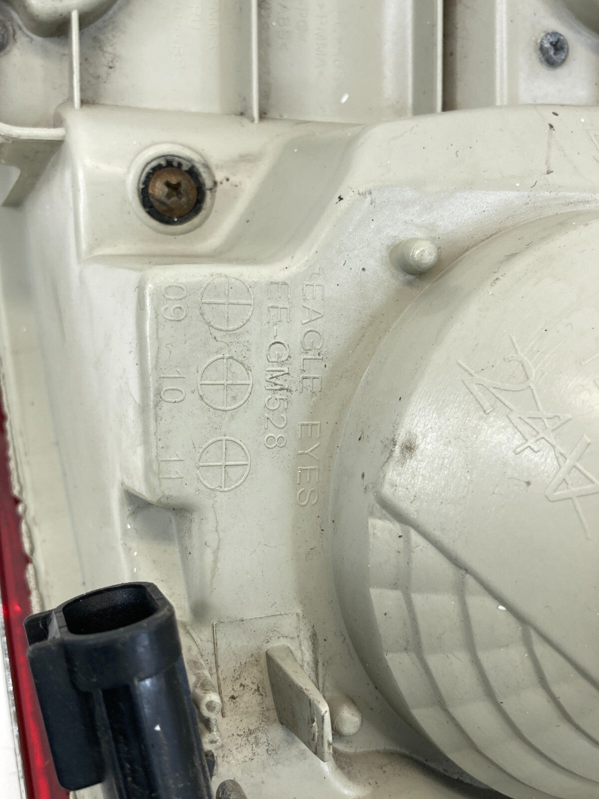 08-12 Buick Enclave Rear Left Outer Taillight Tail Lamp Aftermarket Eagle Eyes