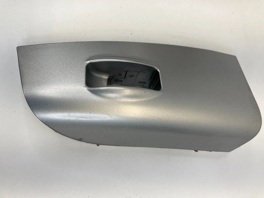 2005-2010 KIA SPORTAGE REAR RIGHT SIDE DOOR WINDOW SWITCH BEZEL 483525-1110 OEM