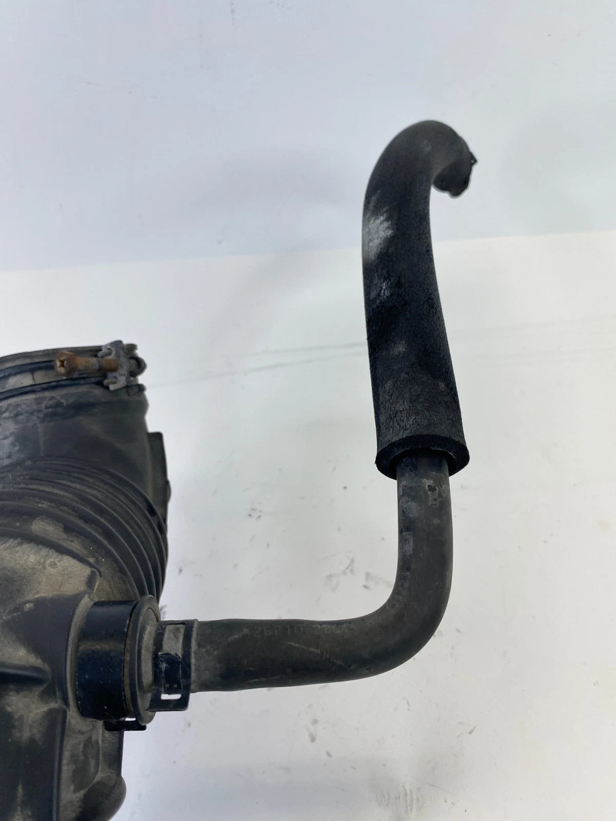 2014-2019 KIA SOUL 1.6L AIR INTAKE CLEANER HOSE TUBE DUCT OEM 28140B2000