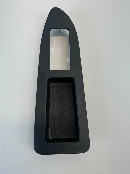 2006-2010 DODGE CHARGER FRONT RH WINDOW SWITCH COVER BEZEL PANEL OEM 100010656