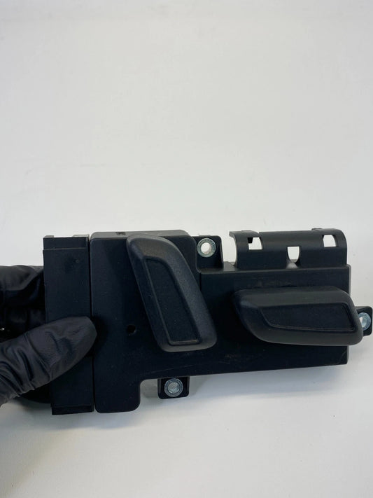 2009-2017 VOLKSWAGEN CC FRONT RIGHT POWER SEAT ADJUSTER SWITCH 8K0-959-748-B OEM