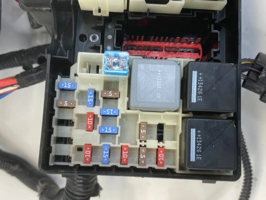 12-14 FORD FOCUS 2.0L FWD ENGINE FUSE BOX JUNCTION RELAY MODULE CV6T14K733 OEM