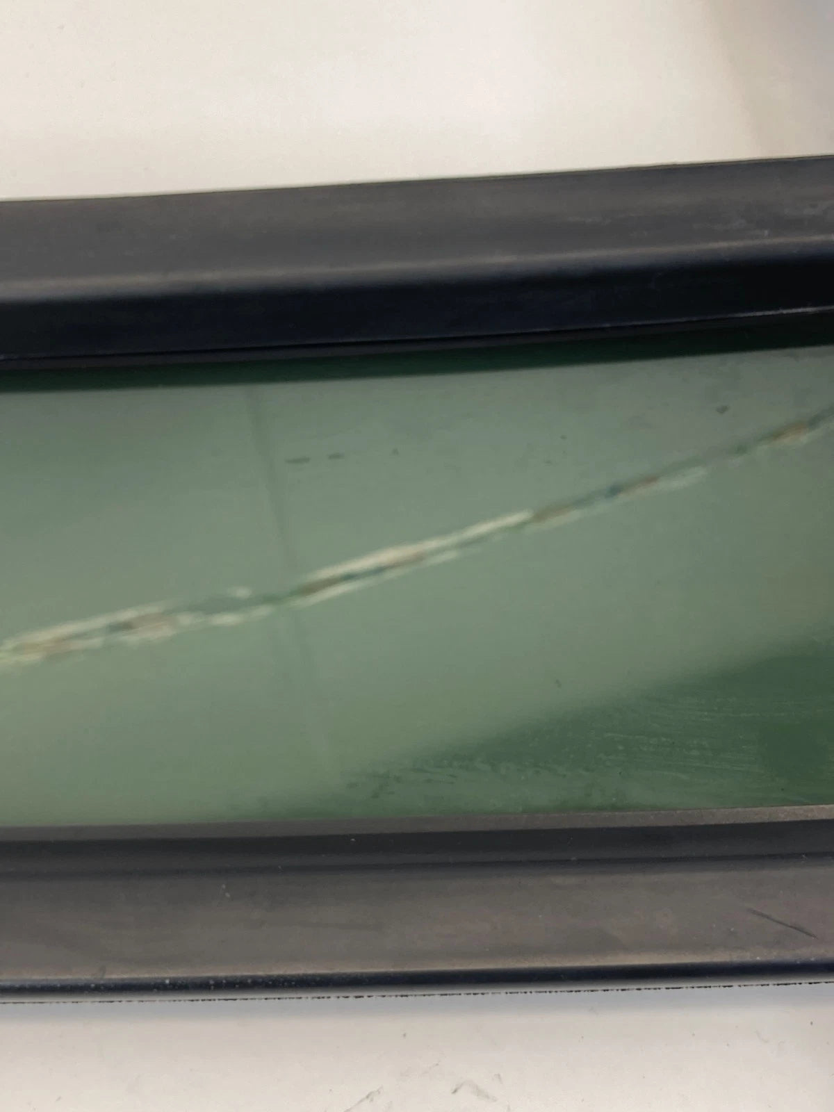 2008-2012 JEEP LIBERTY REAR RIGHT WINDOW VENT QUARTER GLASS OEM