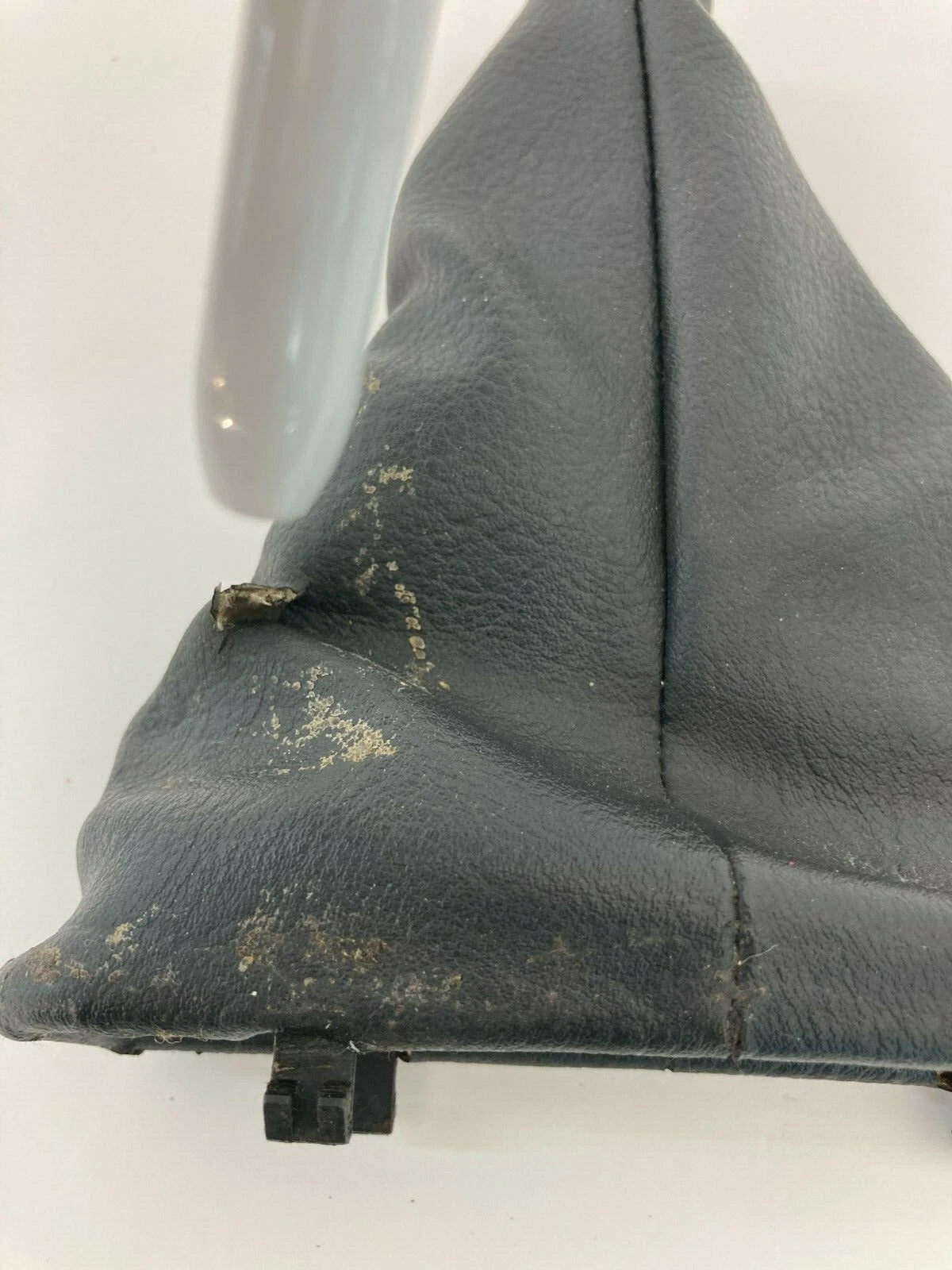 2004 04 ISUZU ASCENDER 4.2L AUTOMATIC TRANSMISSION SHIFTER SHIFT BOOT COVER OEM