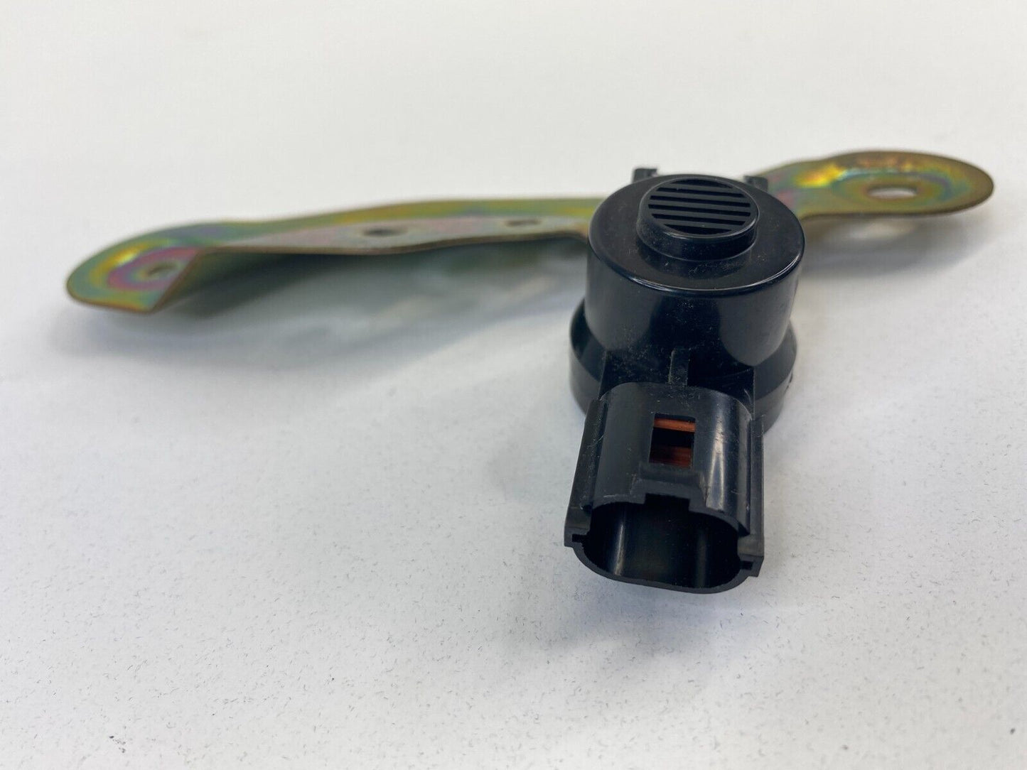 2003-2006 Subaru Baja Front Left Door Buzzer Key Less Entry w Bracket 88021AE020