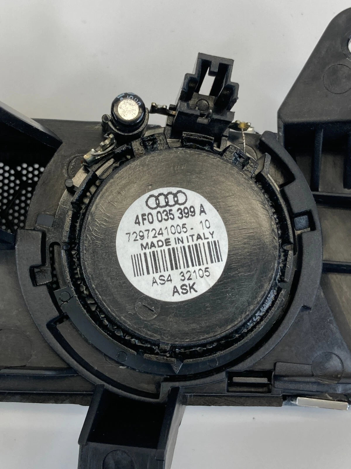 06-11 AUDI A6 FRONT LEFT DRIVER SIDE INNER DOOR HANDLE W/TWEETER 4F0-837-019-C