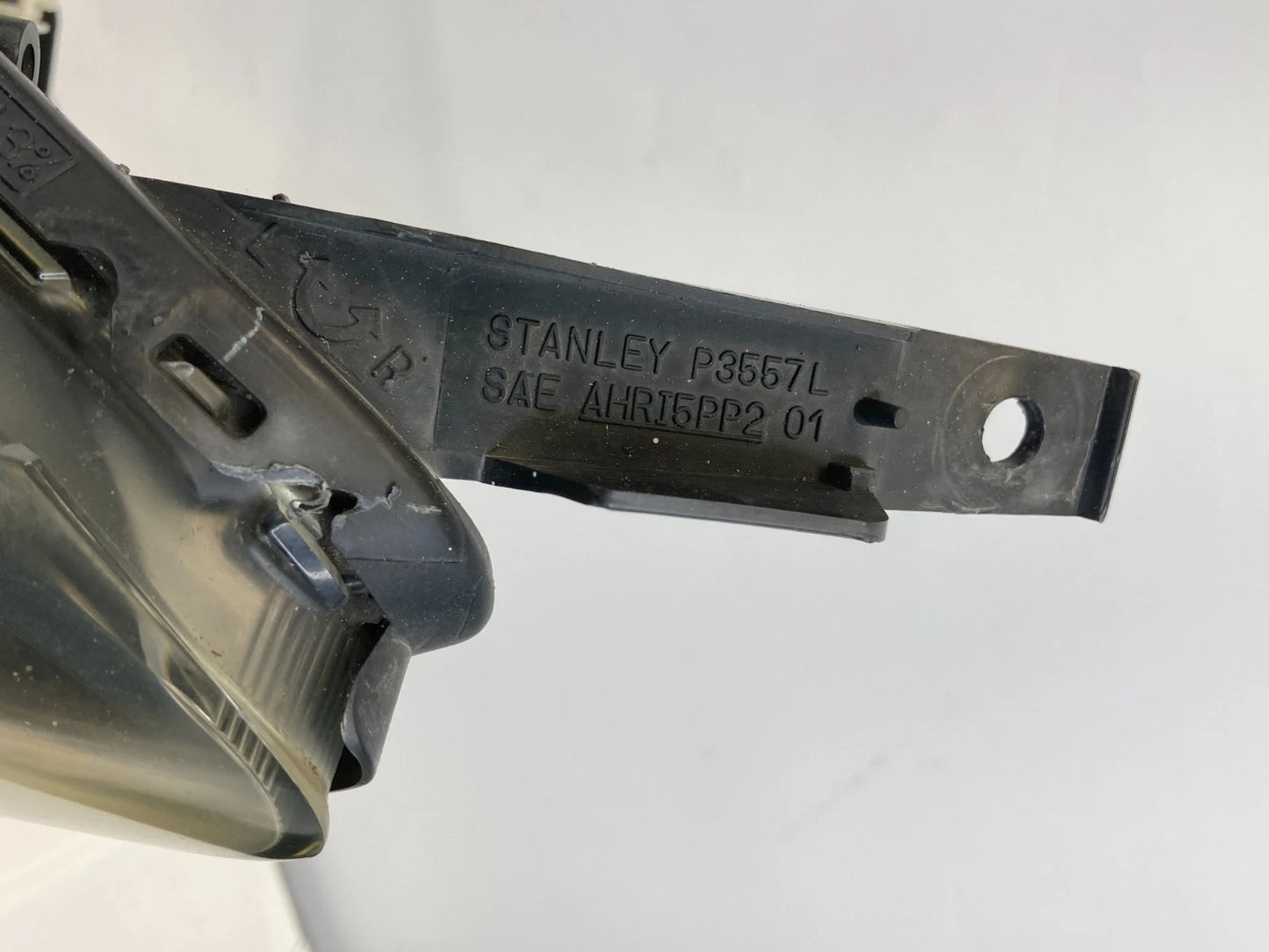 05 06 07 HONDA ODYSSEY FRONT LEFT DRIVER SIDE HEADLIGHT HEADLAMP HALOGEN OEM