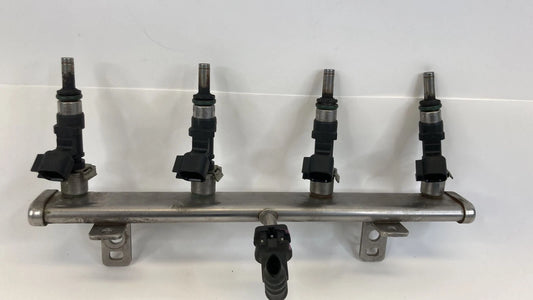 2013-2016 DODGE DART 1.4L L4 FUEL INJECTION RAIL & INJECTOR ASSY 04627177AB OEM