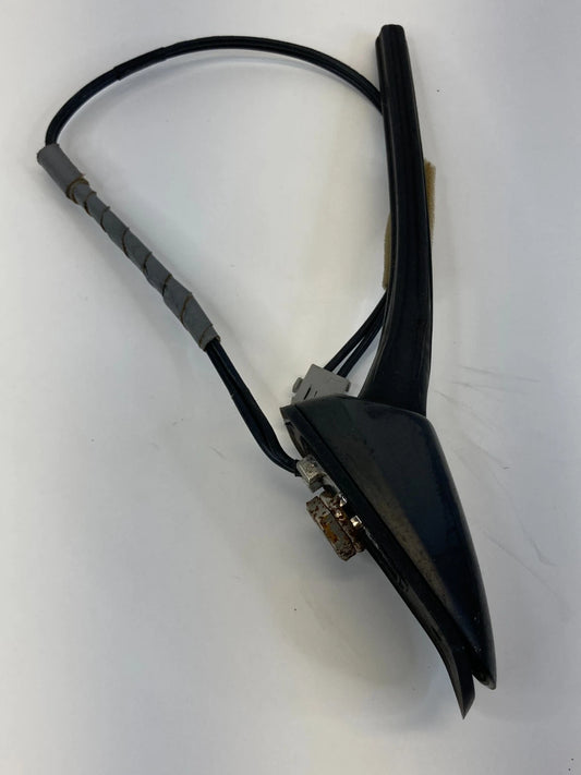 2006-2011 HONDA CIVIC SEDAN ROOF MOUNT RADIO AM FM ANTENNA BASE SHARK FIN OEM