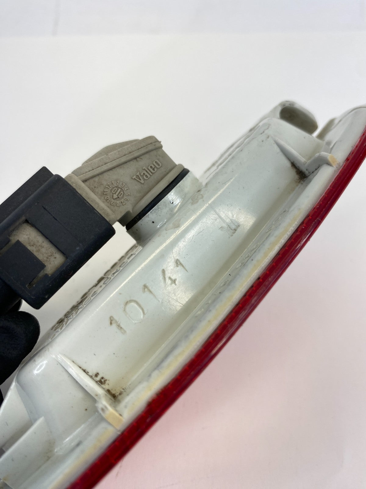 1998-2005 Volkswagen New Beetle Rear Left Side Marker Light Lamp 67736410 OEM