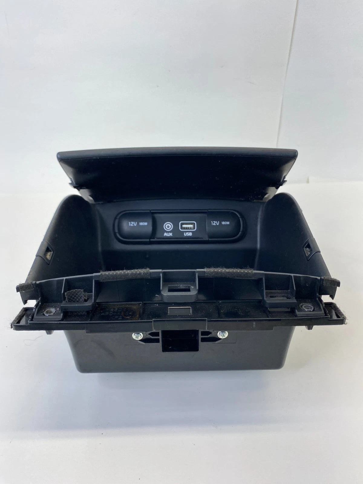 16 17 18 KIA SORENTO CENTER CONSOLE STORAGE CUBBY TRAY CHARGERS AUX & USB OEM