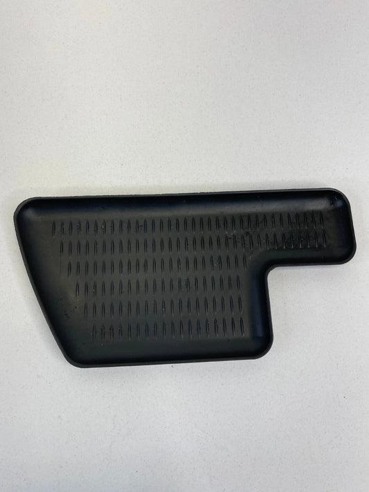 2004-2010 BMW X3 CENTER CONSOLE STORAGE COMPARMENT LINNER RUBBER MAT 3405552 OEM