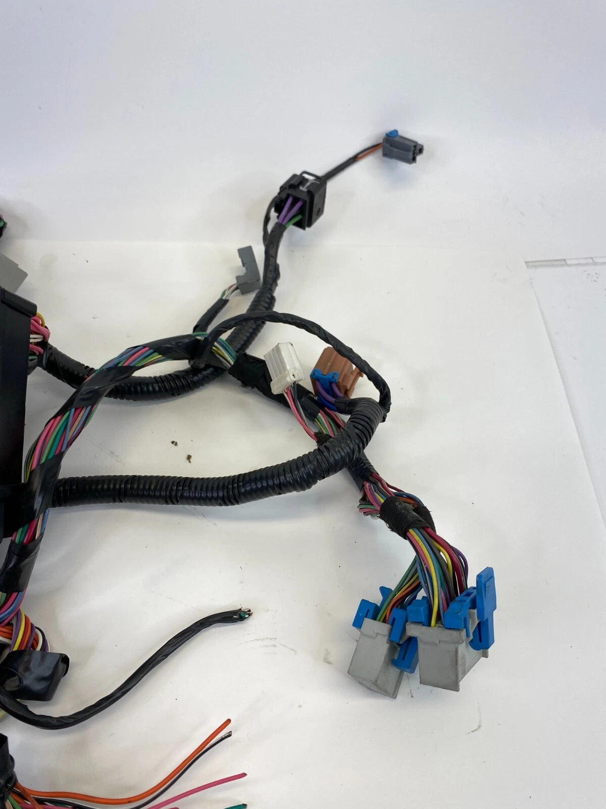 2004-2007 SATURN VUE 3.5L DASH INTERIOR FUSE RELAY BOX COMPARTMENT 15774918 OEM