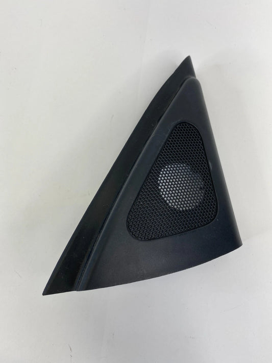 07-10 HYUNDAI ELANTRA FRONT RIGHT SIDE CORNER TWEETER COVER TRIM 87661-2H020 OEM
