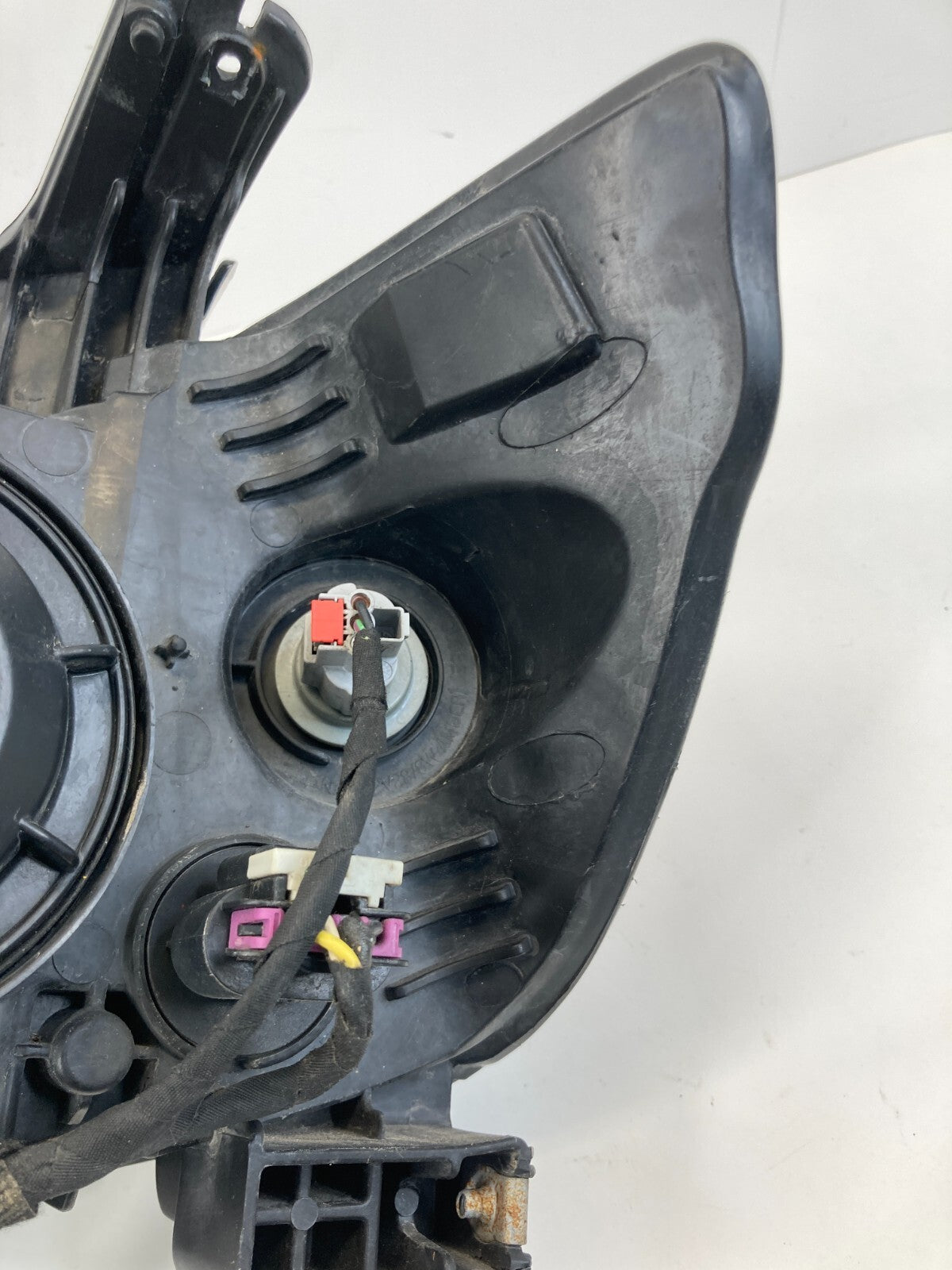 12-16 Chevrolet Sonic Front Right Passenger Side Headlight Lamp Halogen 42390434