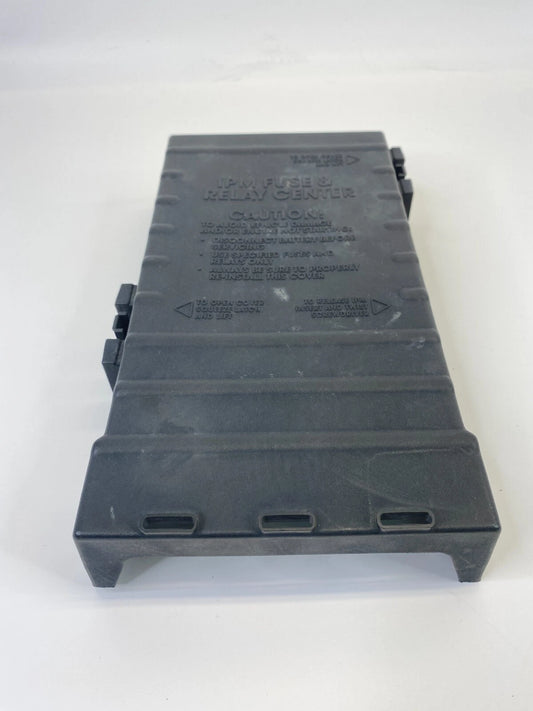2006 2007 CHRYSLER TOWN & COUNTRY ENGINE BAY MOUNTED FUSE BOX COVER 04692124AA