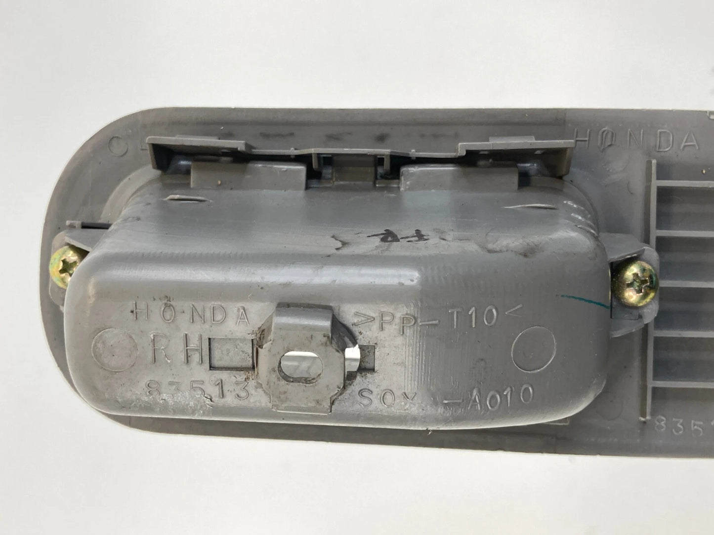 99-04 HONDA ODYSSEY FRONT RIGHT DOOR WINDOW SWITCH COVER BEZEL 83511-S0X-A010