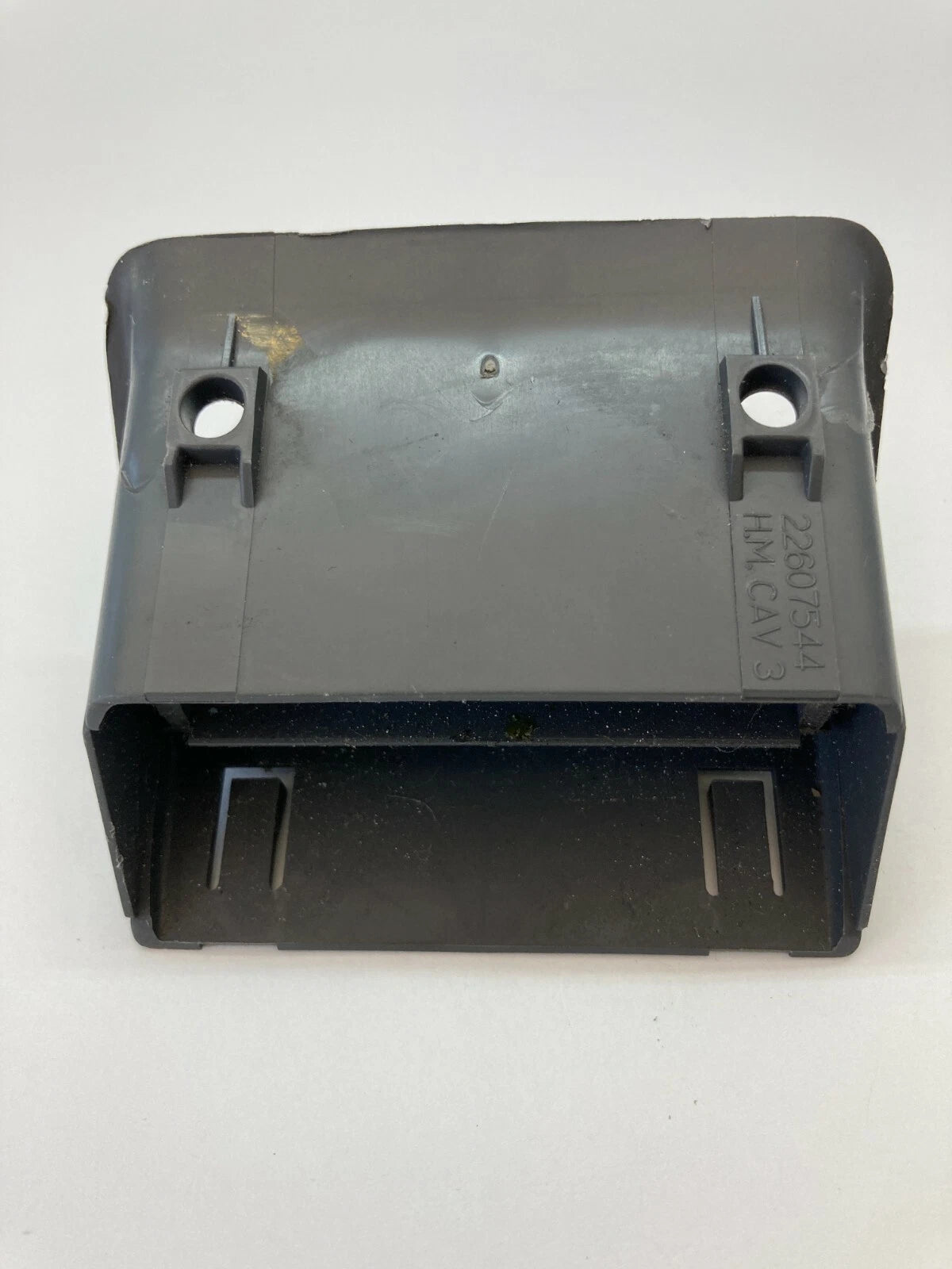 1997-2003 CHEVROLET MALIBU DASHBOARD LOWER CENTER AIR VENT DUCT OEM 22607544