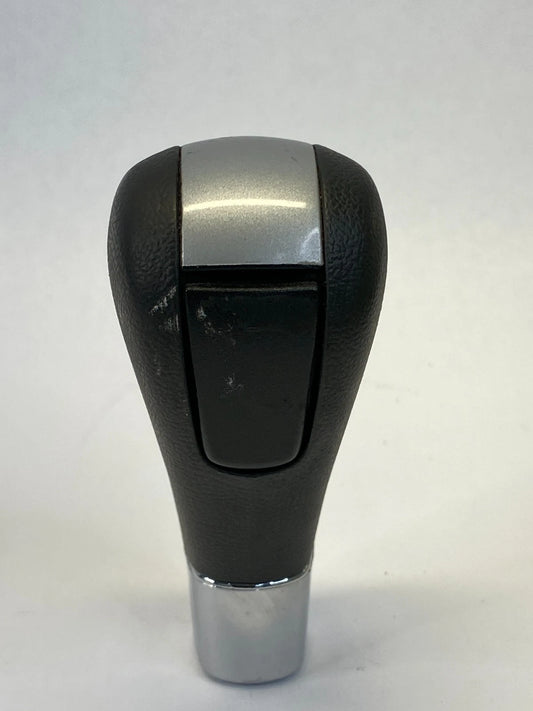 2007-2009 PONTIAC TORRENT 3.4L V6 A/T GEAR SELECTOR SHIFTER HANDLE KNOB ASSY OEM