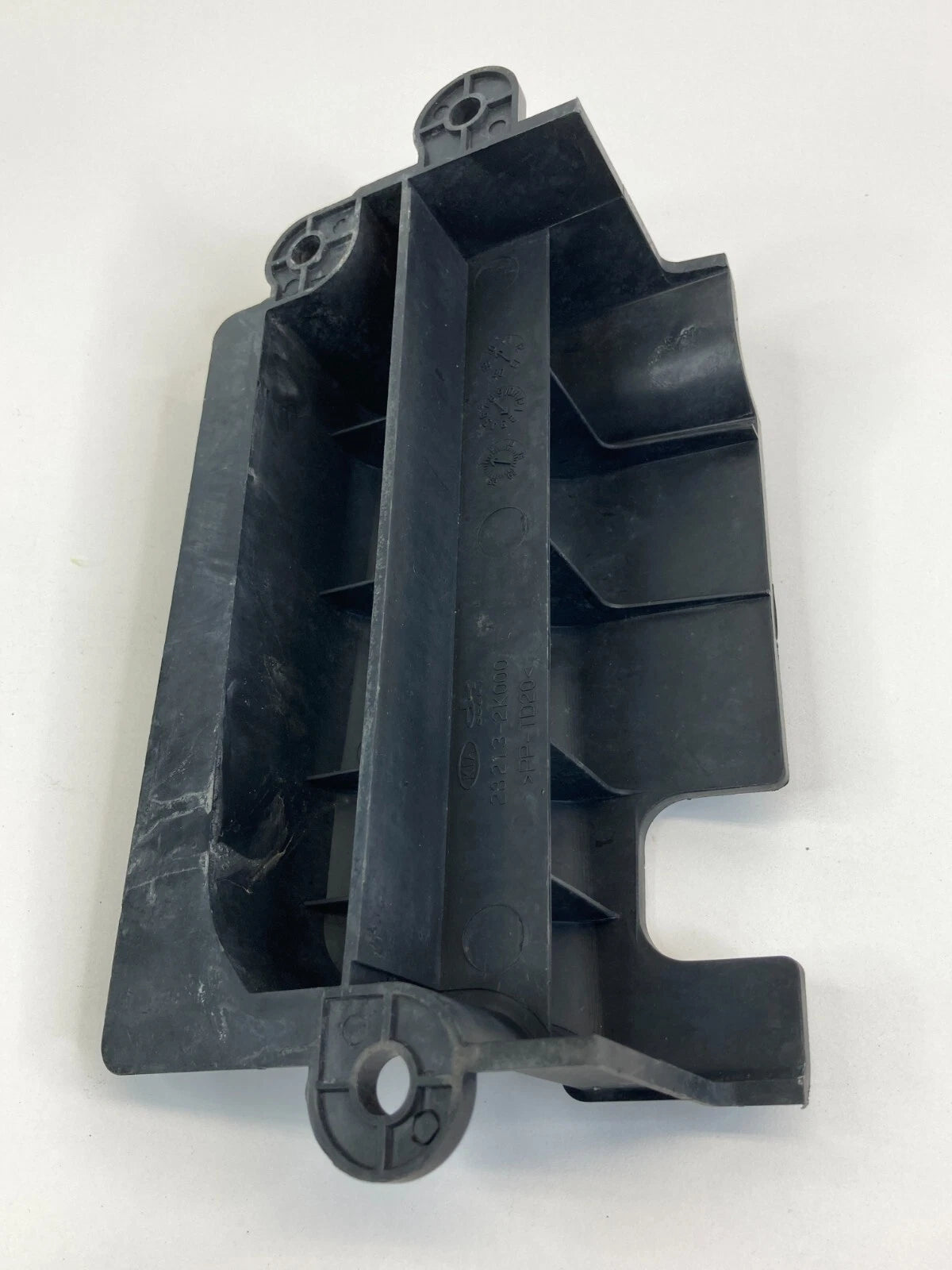2010 2011 KIA SOUL 2.0L AIR INTAKE DUCT COVER SHIELD FILTER PANEL 282132K000 OEM