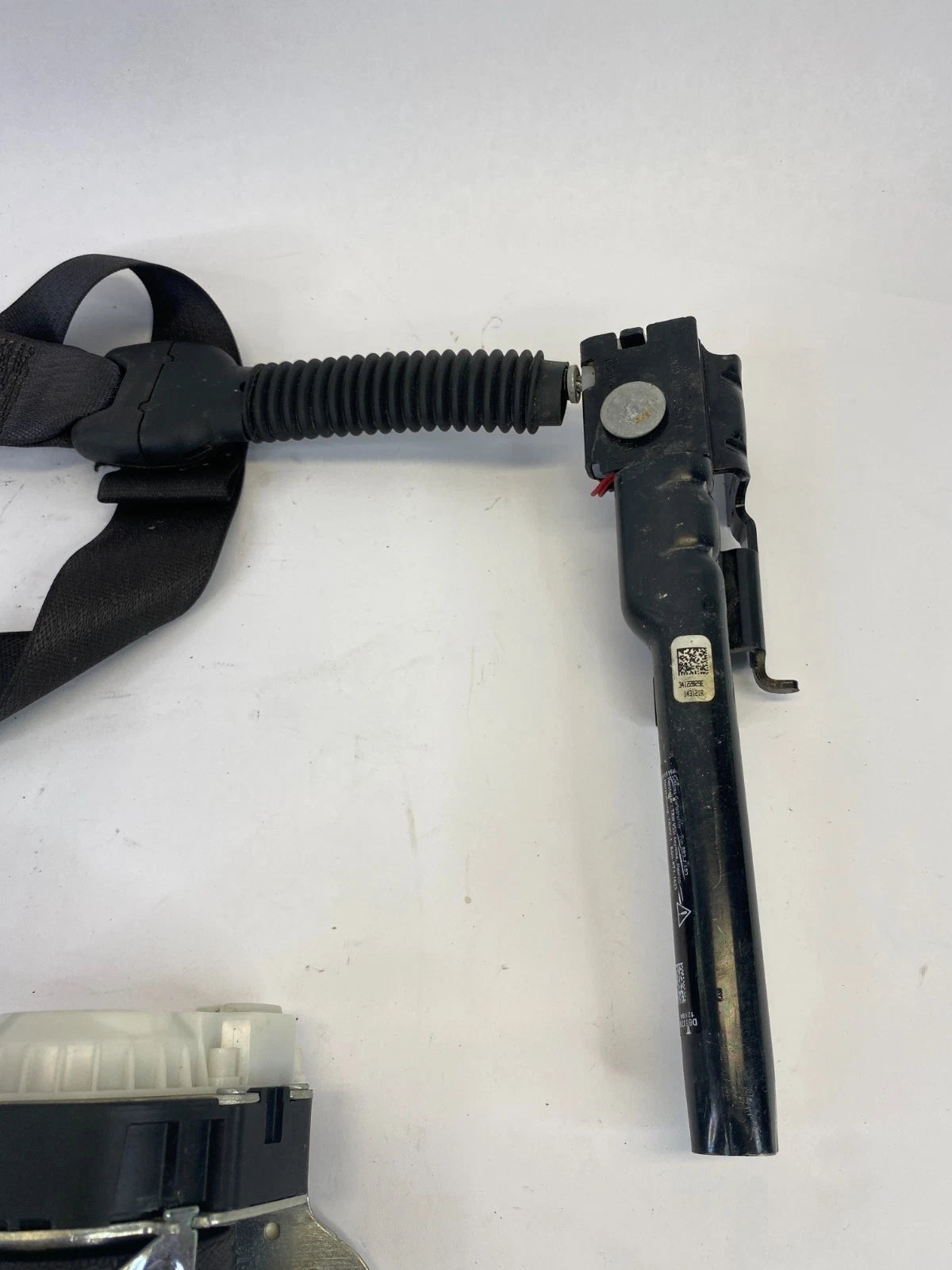 2013-2015 FORD EXPLORER FRONT RIGHT SIDE SEAT BELT RETRACTOR DB53-78612D34AC OEM