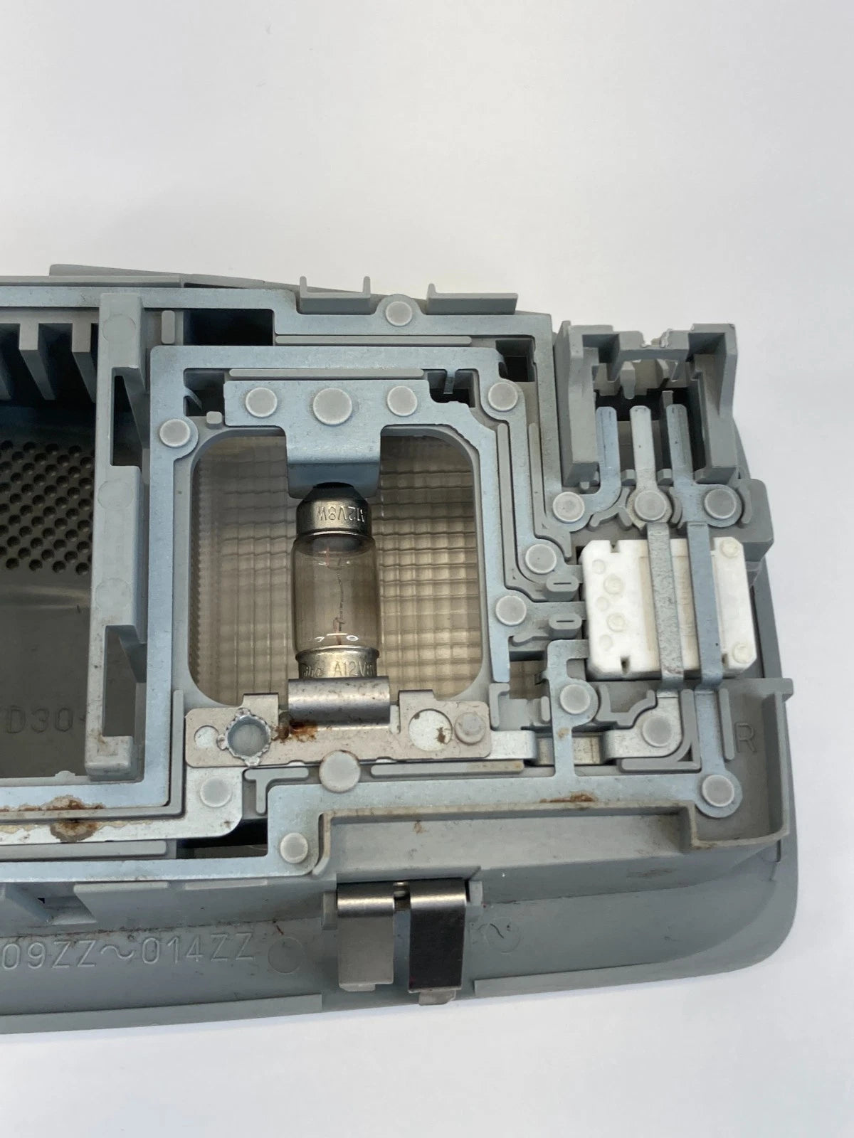 11-18 MITSUBISHI OUTLANDER SPORT FRONT OVERHEAD DOME MAP LIGHT LAMP 8401A009ZZ