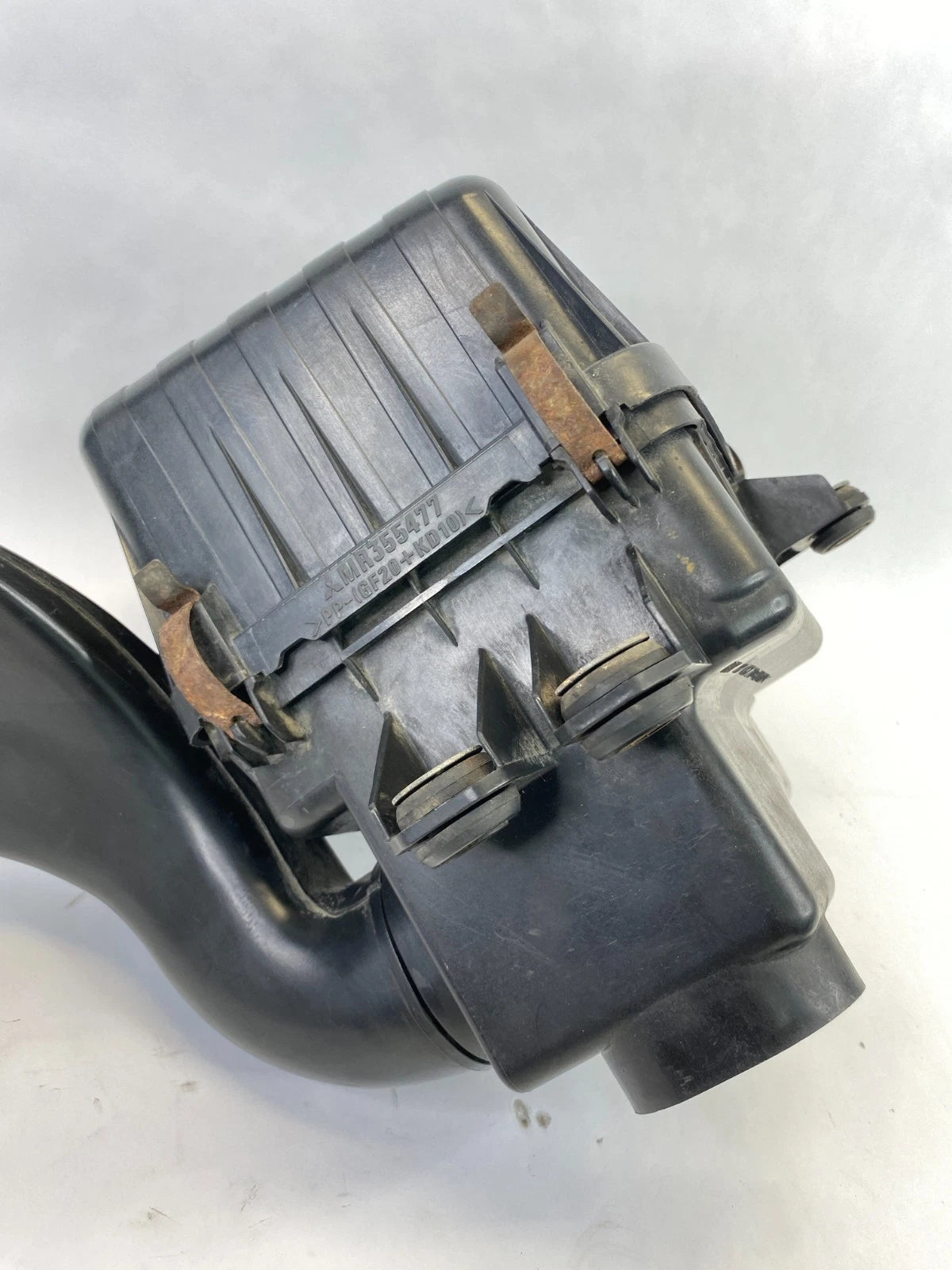 2000-2005 MITSUBISHI ECLIPSE 2.4L ENGINE AIR FILTER CLEANER BOX MAF OEM MR355477