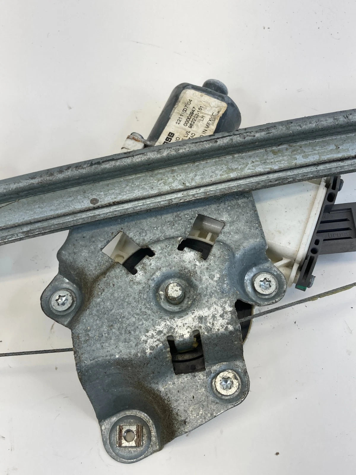 05-11 CADILLAC STS REAR LEFT DOOR POWER WINDOW MOTOR & REGULATOR 25999740 OEM