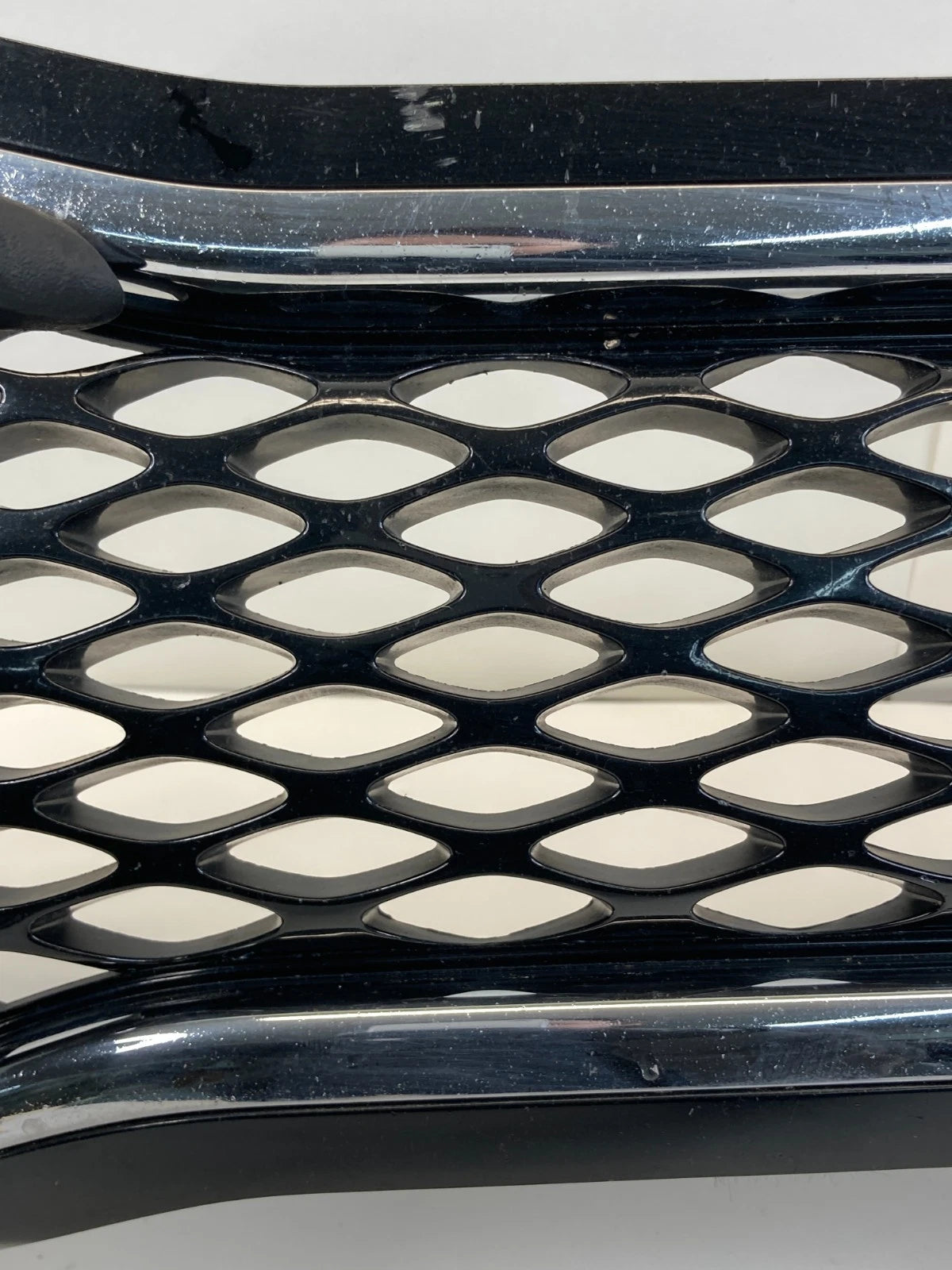 2014-2015 KIA OPTIMA FRONT CENTER UPPER BUMPER GRILLE ASSEMBLY OEM