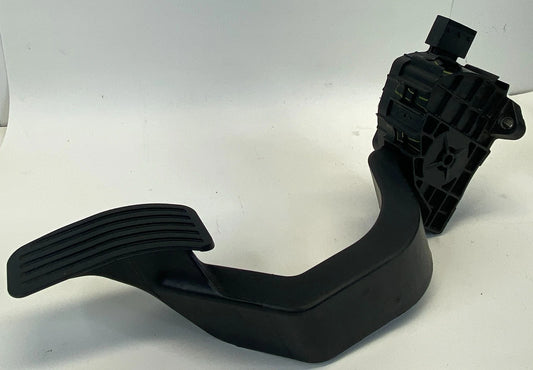 2015-2017 CHRYSLER 200 ACCELERATOR GAS PEDAL POSITION SENSOR OEM 04581697AA