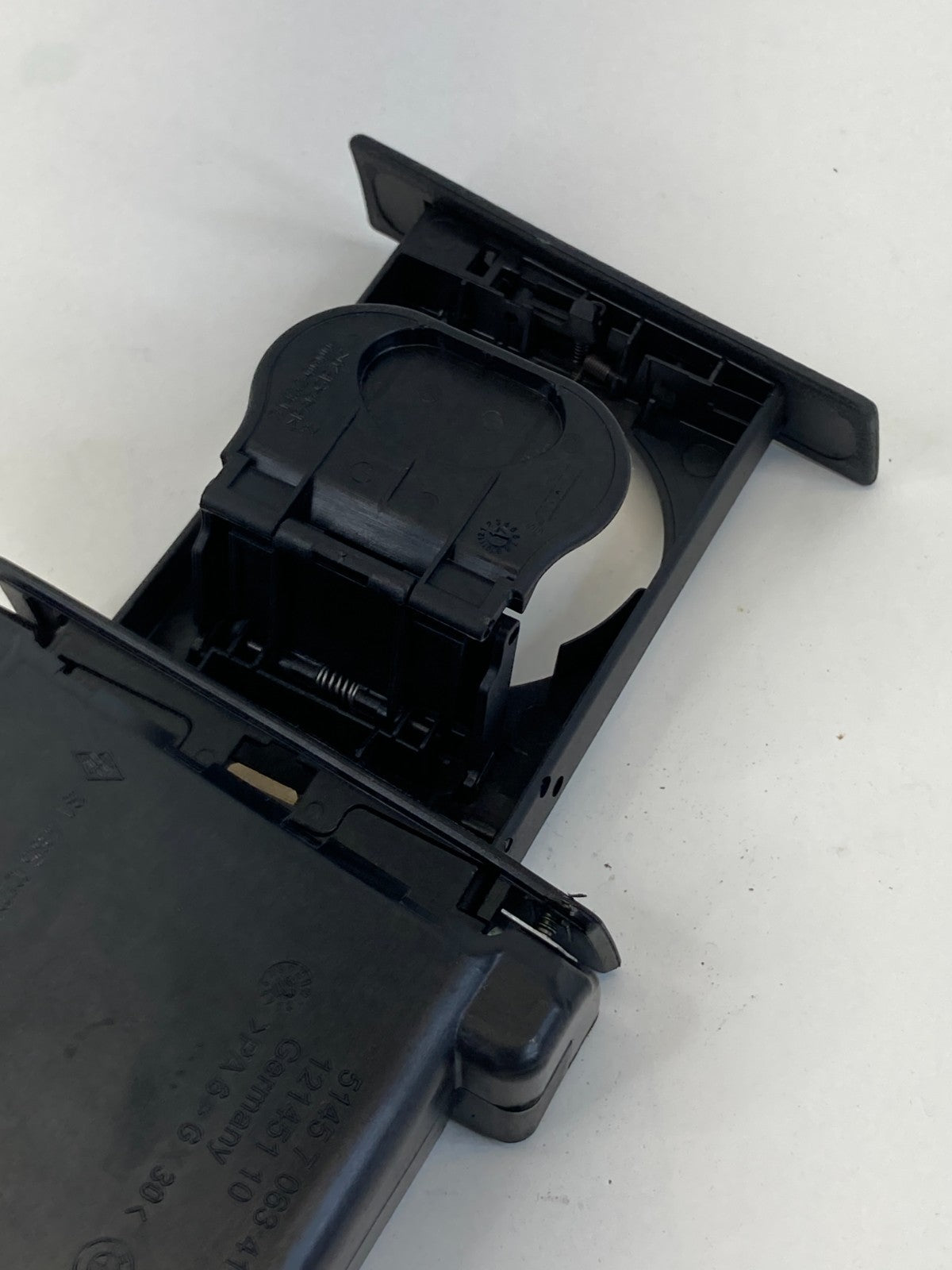 2004-2007 BMW 525i 530i Dash Right Passenger Insert Cup Holder Cupholder 7063411