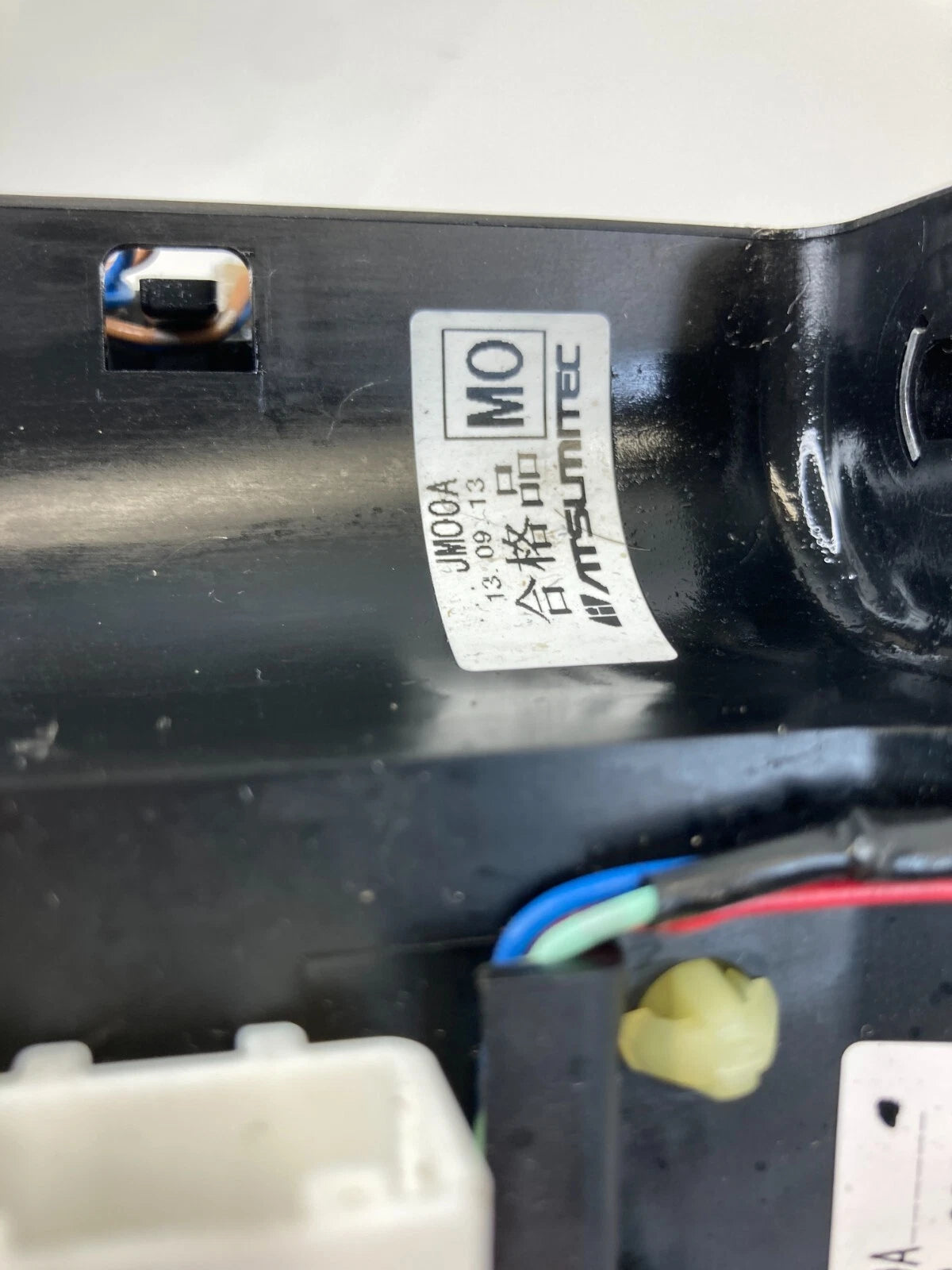 2008-2013 NISSAN ROGUE 2.5L AUTO TRANS 2WD SHIFTER SHIFT SELECTOR LEVER JM00A