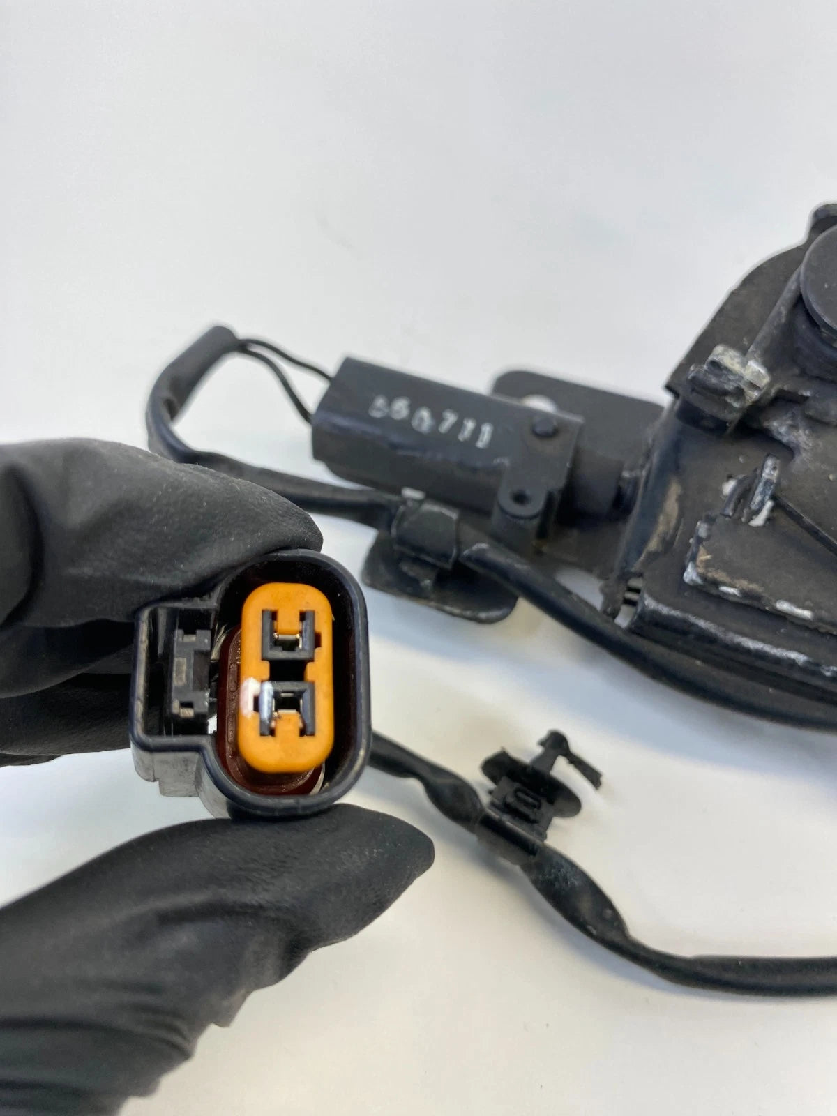 16 17 18 19 20 KIA SORENTO FRONT HOOD LATCH LOCK RELEASE ACTUATOR ASSY OEM