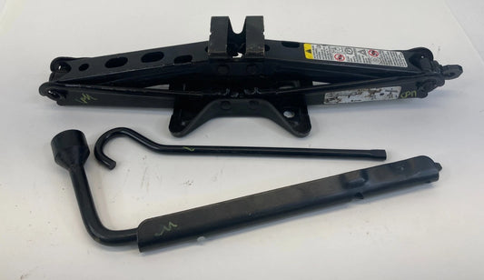 2010-2017 GMC TERRAIN SPARE TIRE EMERGENCY SCISSOR JACK LUG NUT WRENCH KIT OEM