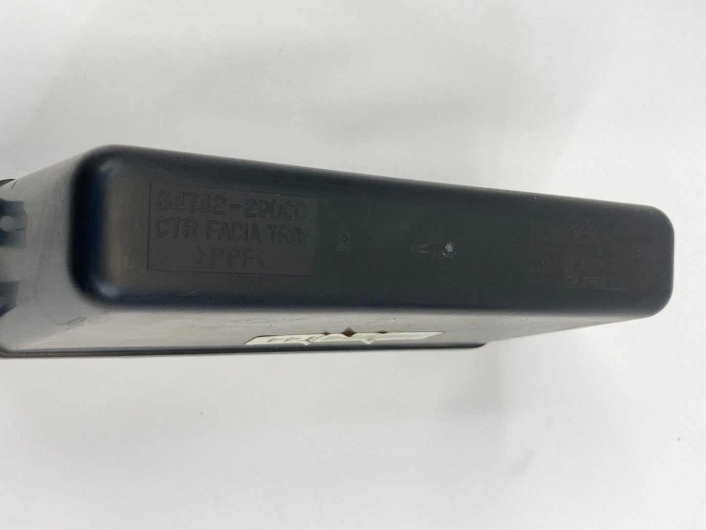 1996-2000 HYUNDAI ELANTRA COMPARTMENT STORAGE CUBBY FACIA TRAY LOWER 84742-29000