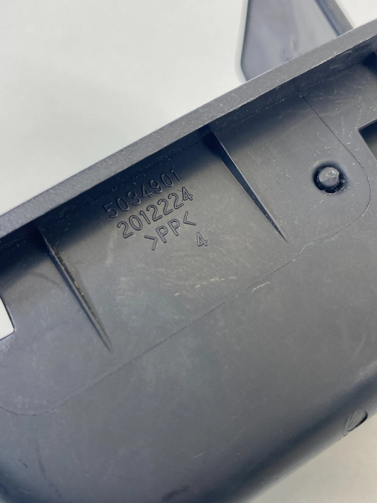 2011-2019 CHEVROLET CRUZE REAR SEAT DECK CHILD SAFETY ANCHOR HOOK COVER 5034901