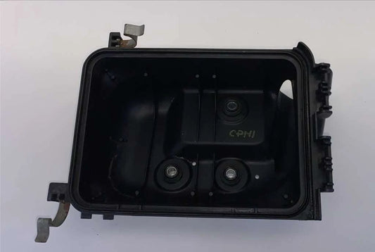 2009-2019 TOYOTA COROLLA AIR INTAKE CLEANER BOX LOWER COVER OEM 17701-0T040