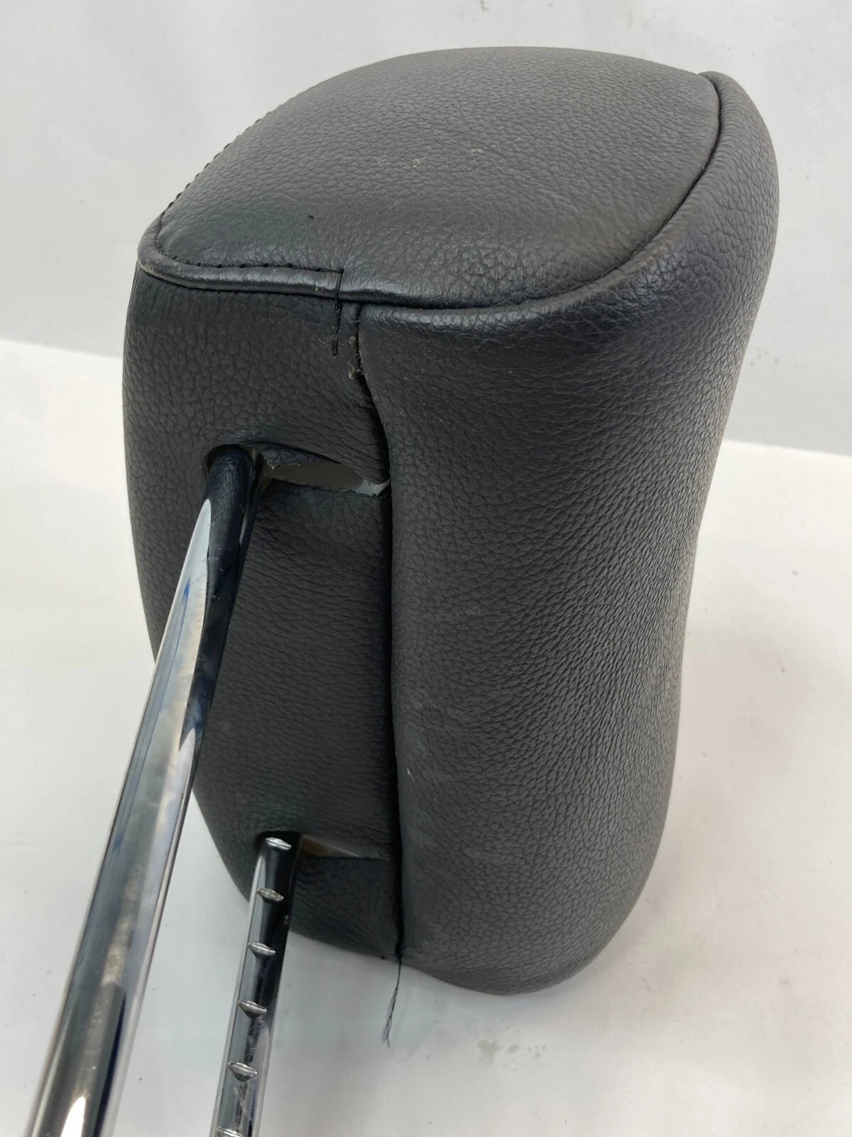 2004-2006 BMW X3 E83 FRONT LEFT DRIVER SEAT HEADREST BLACK LEATHER OEM